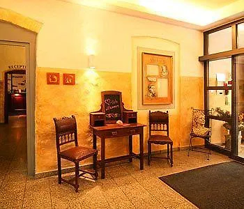 Altstadthotel Der Patrizier Regensburg 4*,